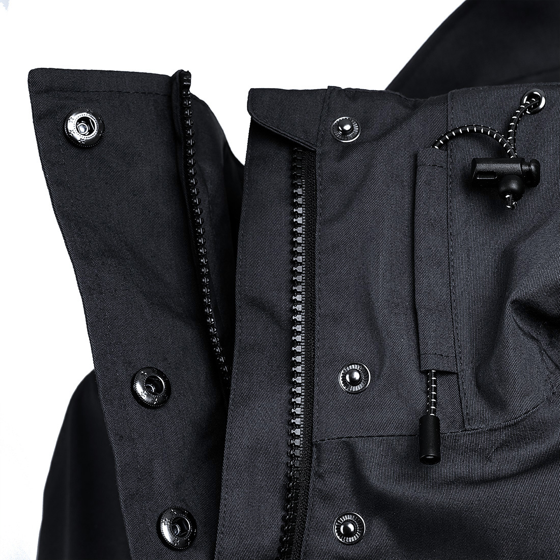 21037-99_det1_lady_1