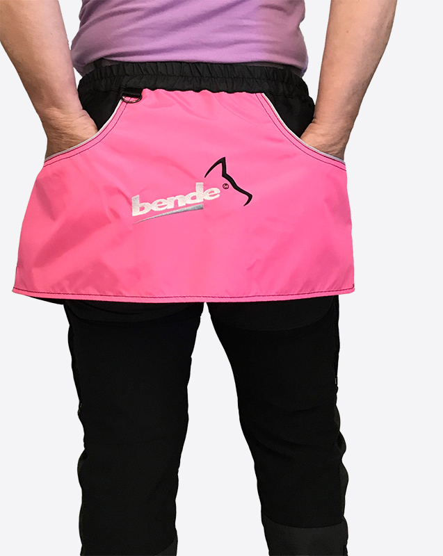 bende_arbeitskirt_pink_hinten